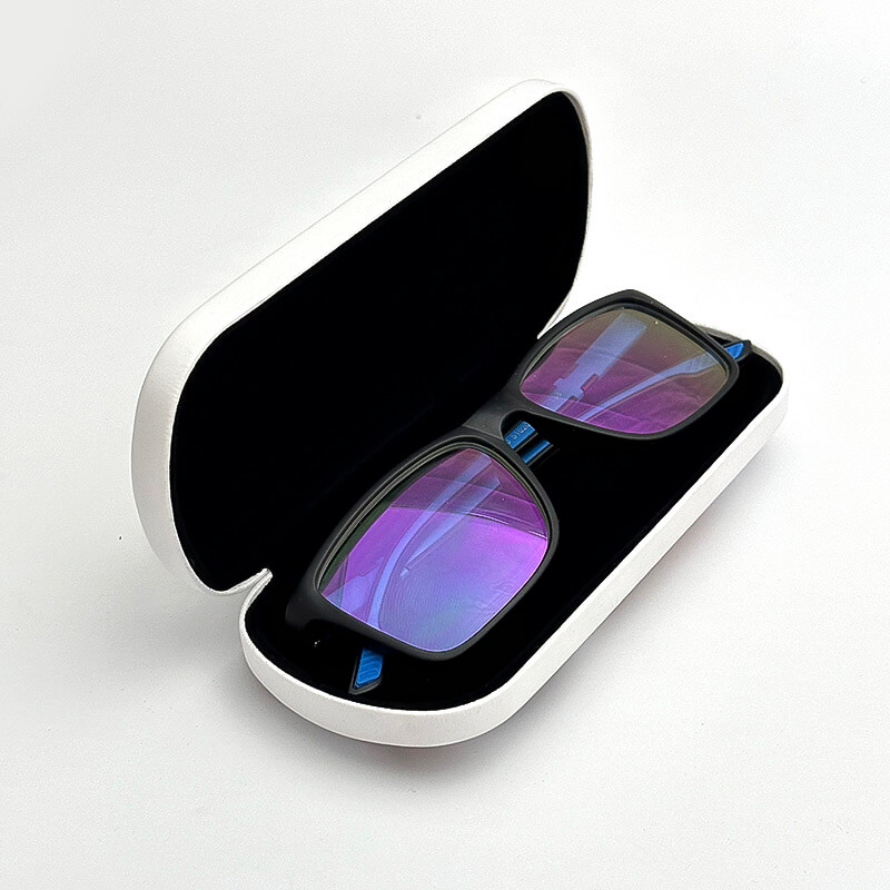 GLASSES CASE GLOSSY BEIGE