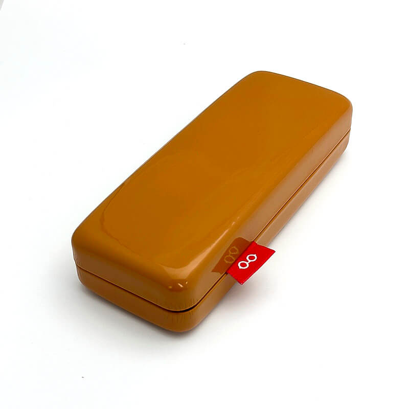 GLASSES CASE GLOSSY CARAMEL