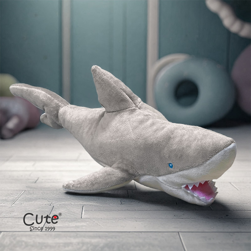 SOPHIE THE SHARK 23CM