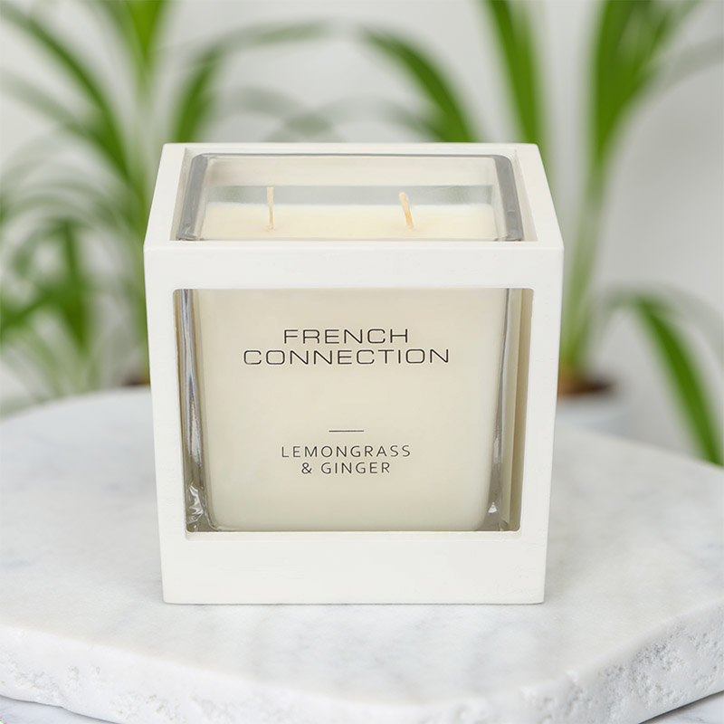FRENCH CONNECTION WHITE WOODEN SURROUND CANDLE LEMONGRASS&GINGER 495G MEDIUM