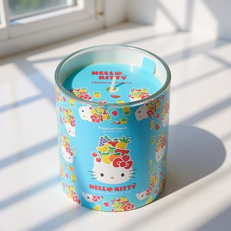 HELLO KITTY REPEAT PRINTED CANDLE TROPICAL PUNCH 206G