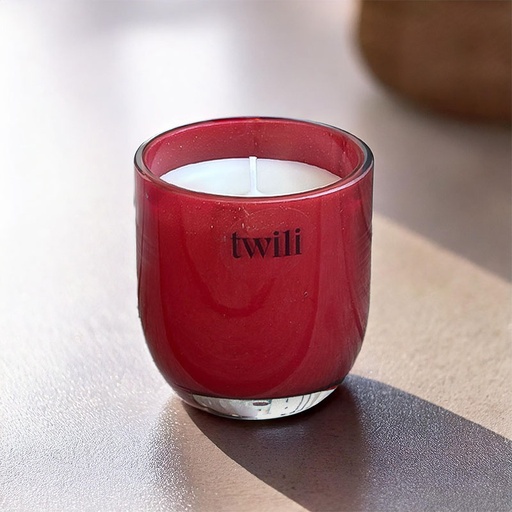 [80100053-OUD] TWILI INDOOR SCENTED CANDLE LOTUS COLL. RUBY GLOW S 9cm/200gr