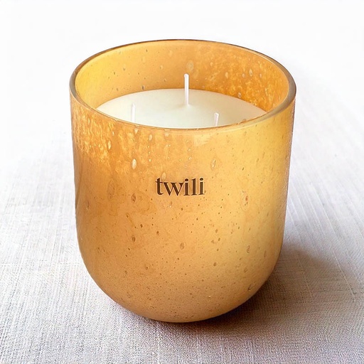 [80100031] TWILI INDOOR SCENTED CANDLE LOTUS COLL. SAHARA SAND L 14,5cm